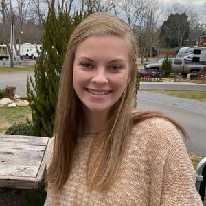 Meet your Posher, Kinley